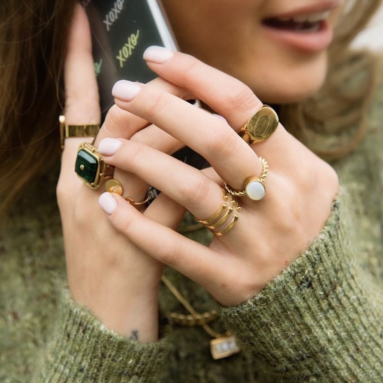 Une à Une | Le Sancy Boutique
